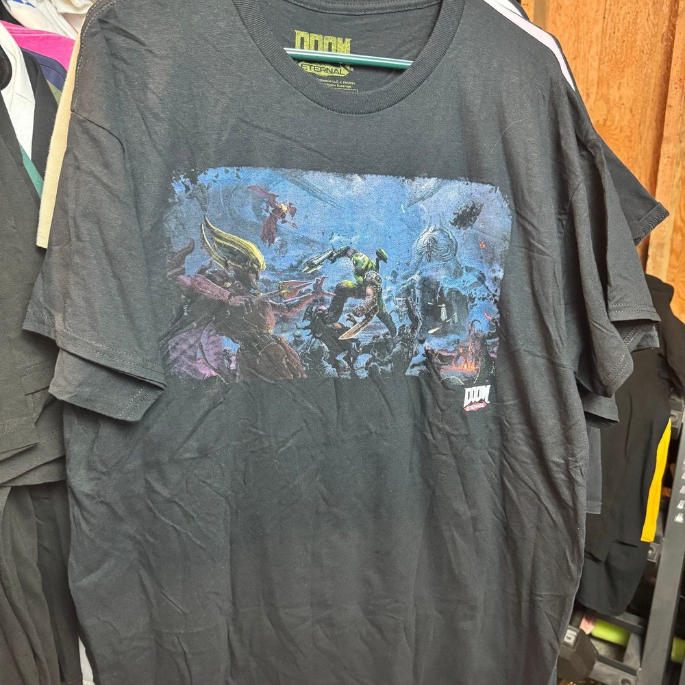 Doom Eternal - NWOT size XL
